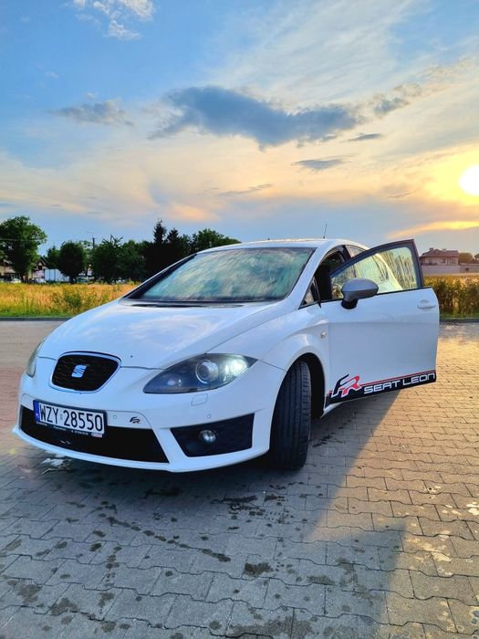 Seat Leon FR 230KM skóry
Szyberdach . Doinwestowany!


2