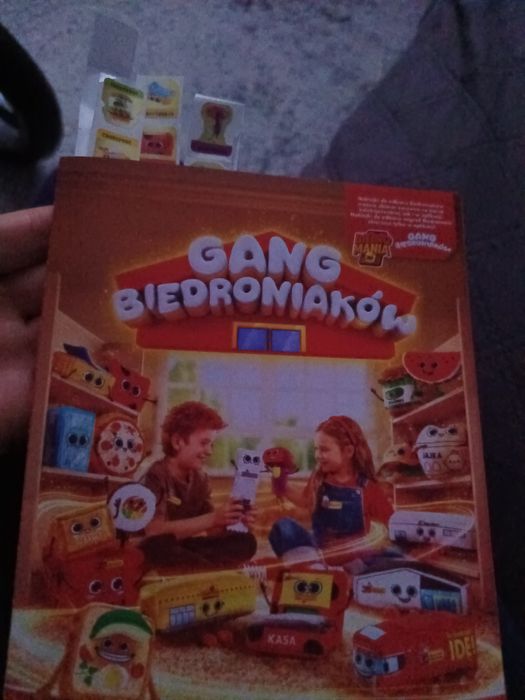 Oddam naklejki z biedronki