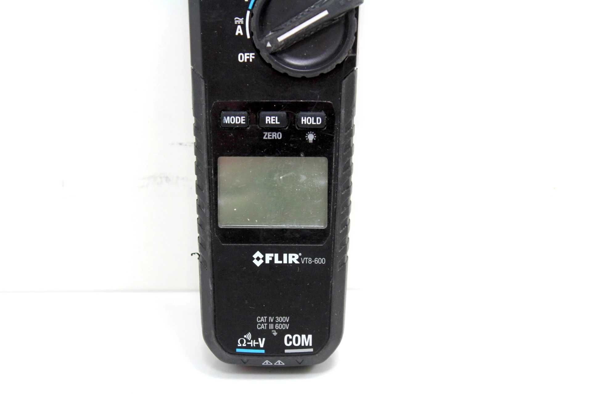 Miernik cyfrowy cęgowy FLIR VT8-600