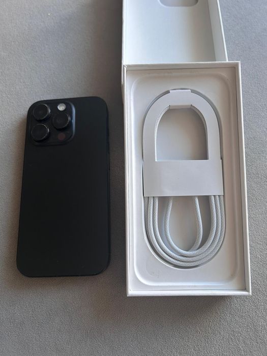 Iphone 16 pro na gwarancji