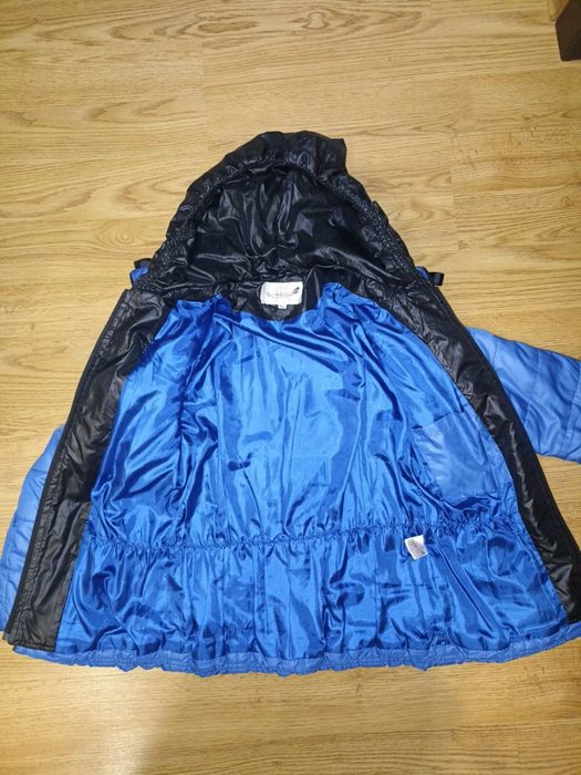 Продам демісезонну куртку