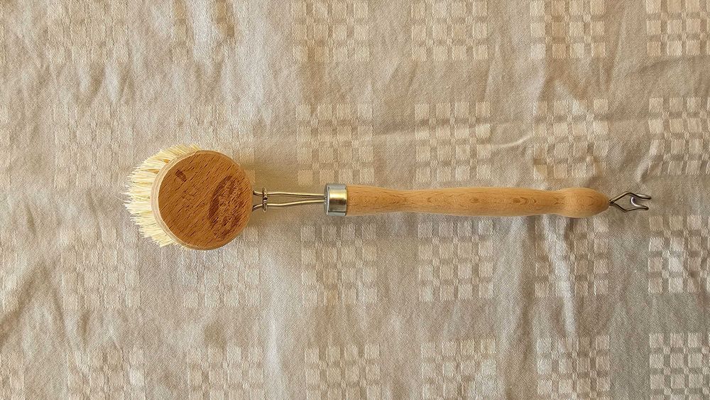 Escova ecológica em madeira para loiça