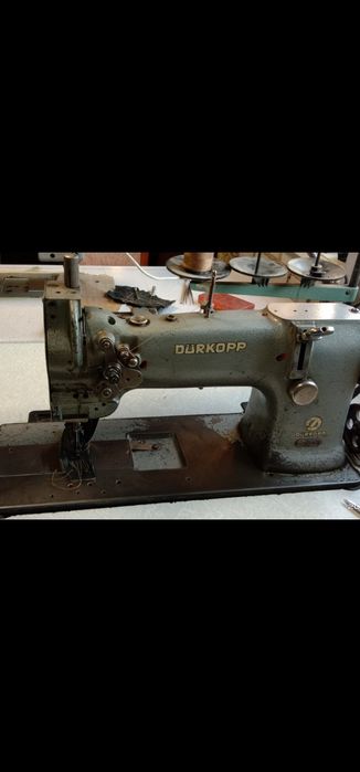 Швейна машина Durkop
