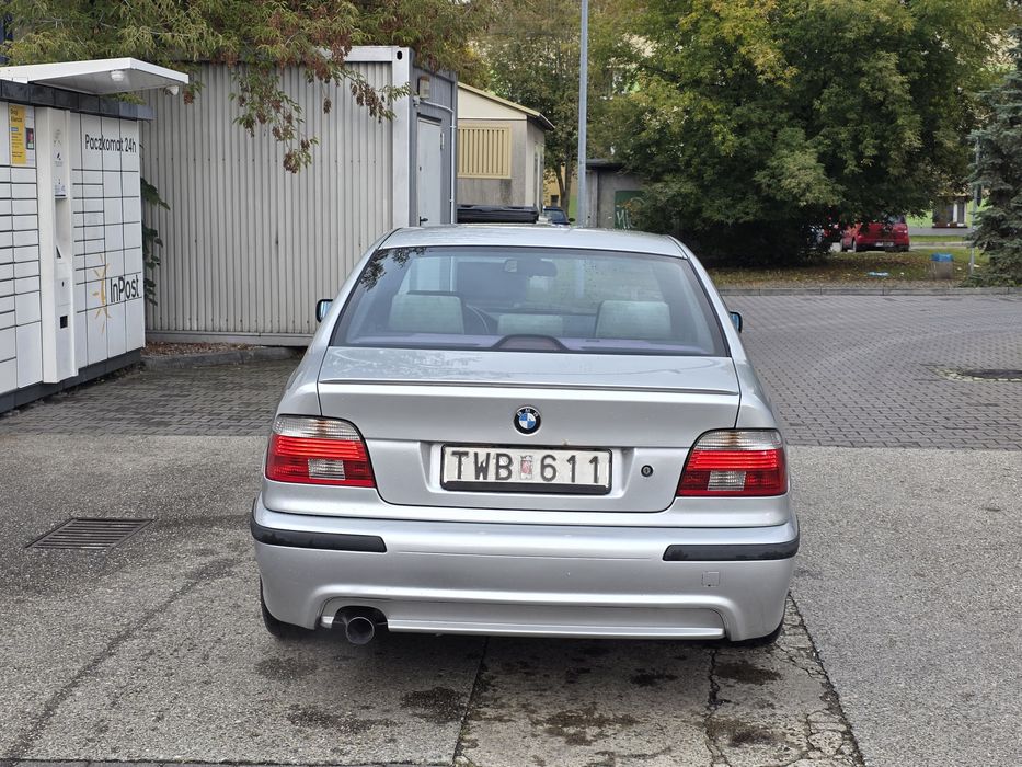 BMW 525i m sport mały przebieg