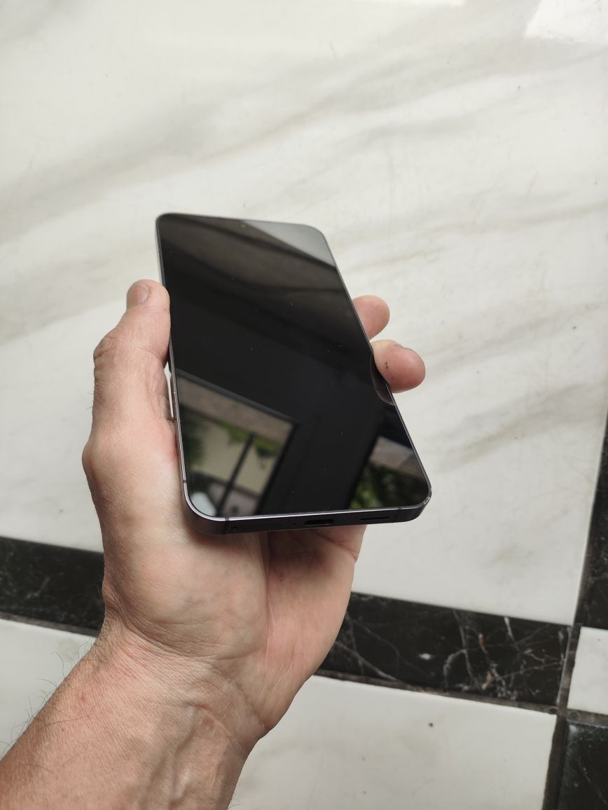Флагман Samsung S24 8/256 официал весь комплект