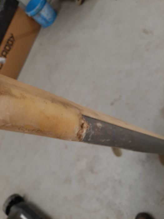 Prancha de surf danificada