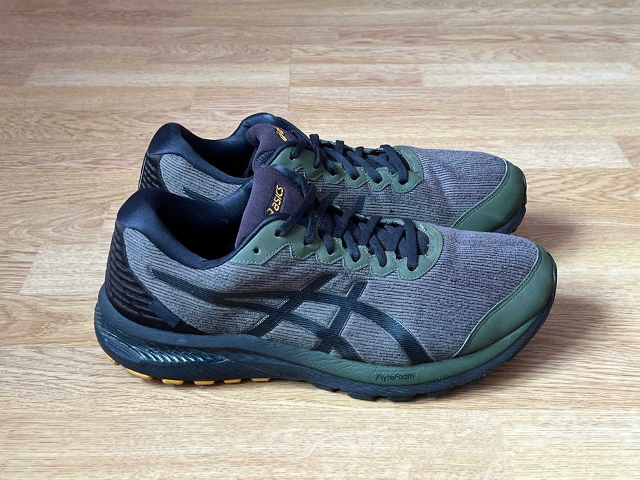 Кросівки Asics gore-tex 44,5 розміру