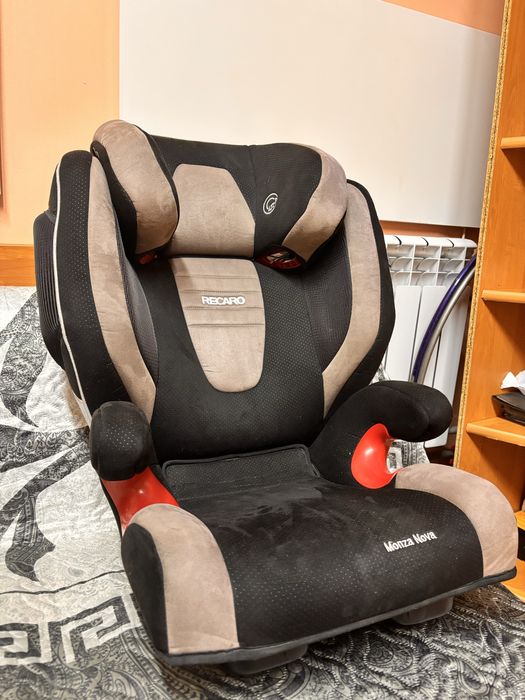 Авто кресло Recaro