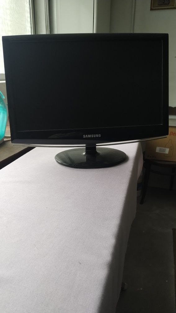 TV/Monitor Samsung 19 polegadas