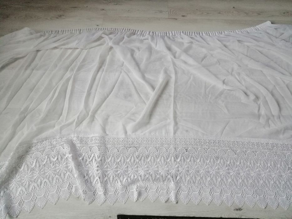 Firanka biała z gipiurą