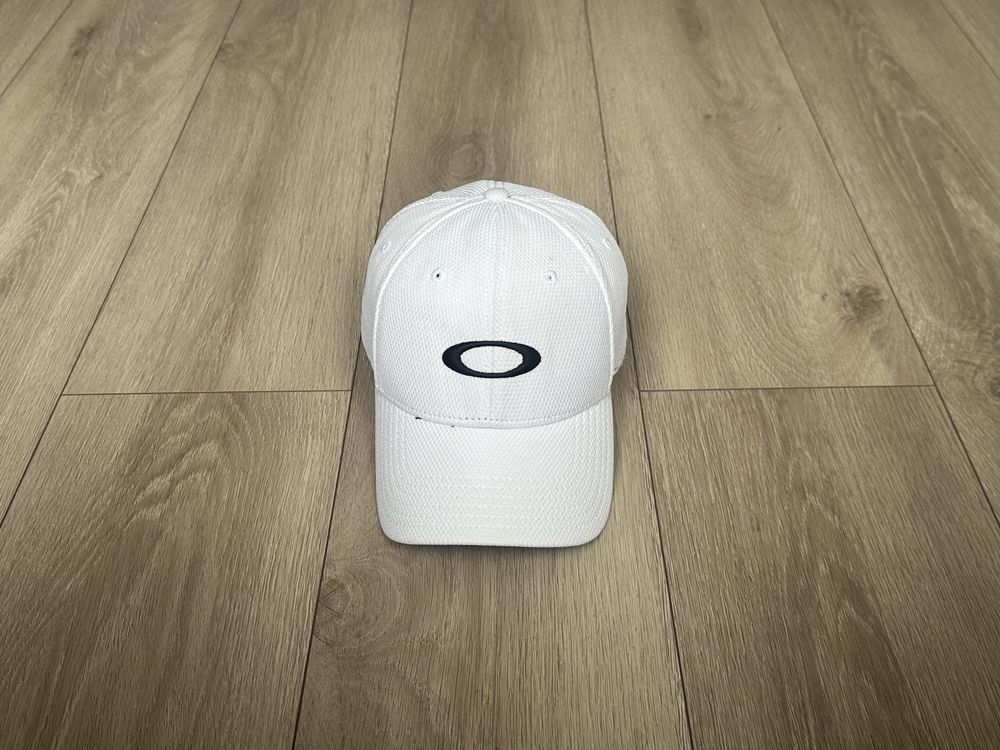 Кепка бейсболка Oakley