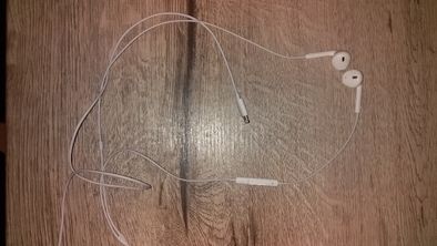 Навушники Apple iPod EarPods with Mic Lightning