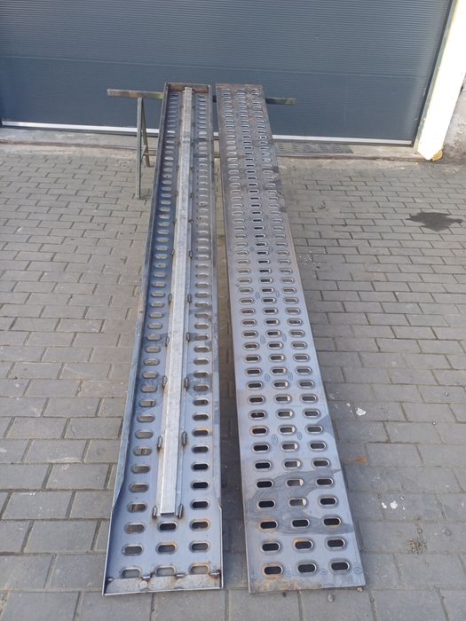 Njazdy podjazdy stalowe loch 2mb Producent