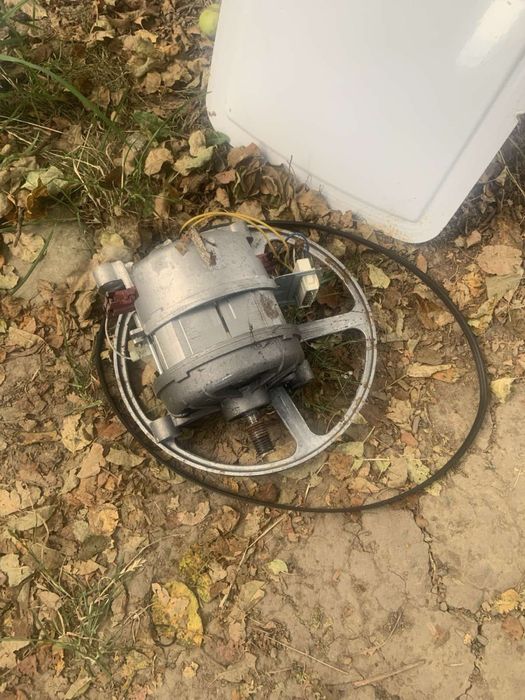 Мотор та електроніка до пральноі машини Атлант