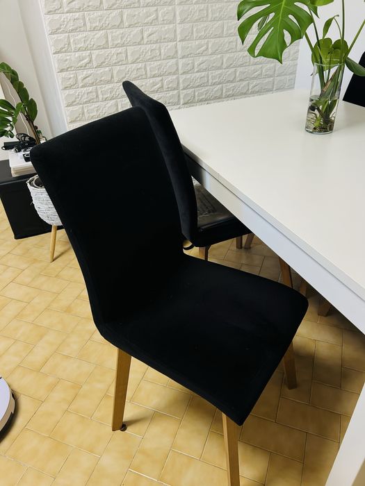 4 Cadeiras de veludo