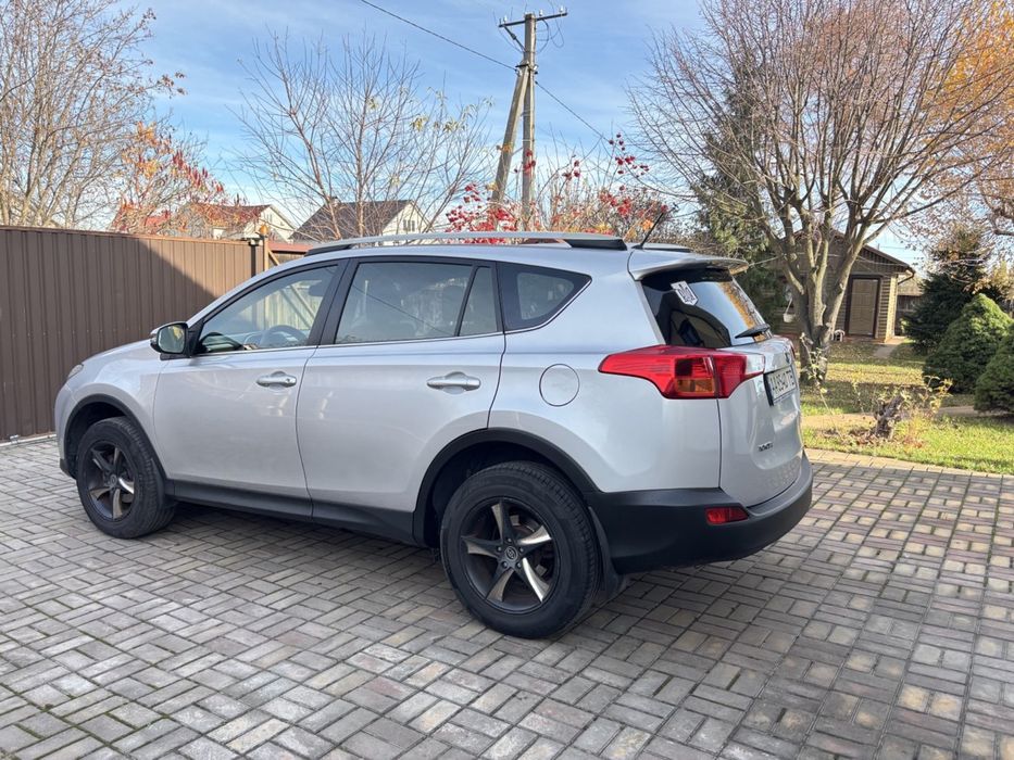 Продам Toyota Rav4(oficial)