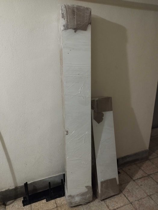 Conjunto de Estantes do IKEA em bom estado. - Brancas.