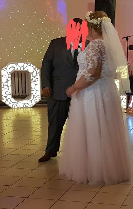Suknia ślubna plus size
