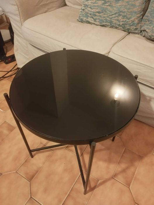Mesa de Centro com tampo de vidro