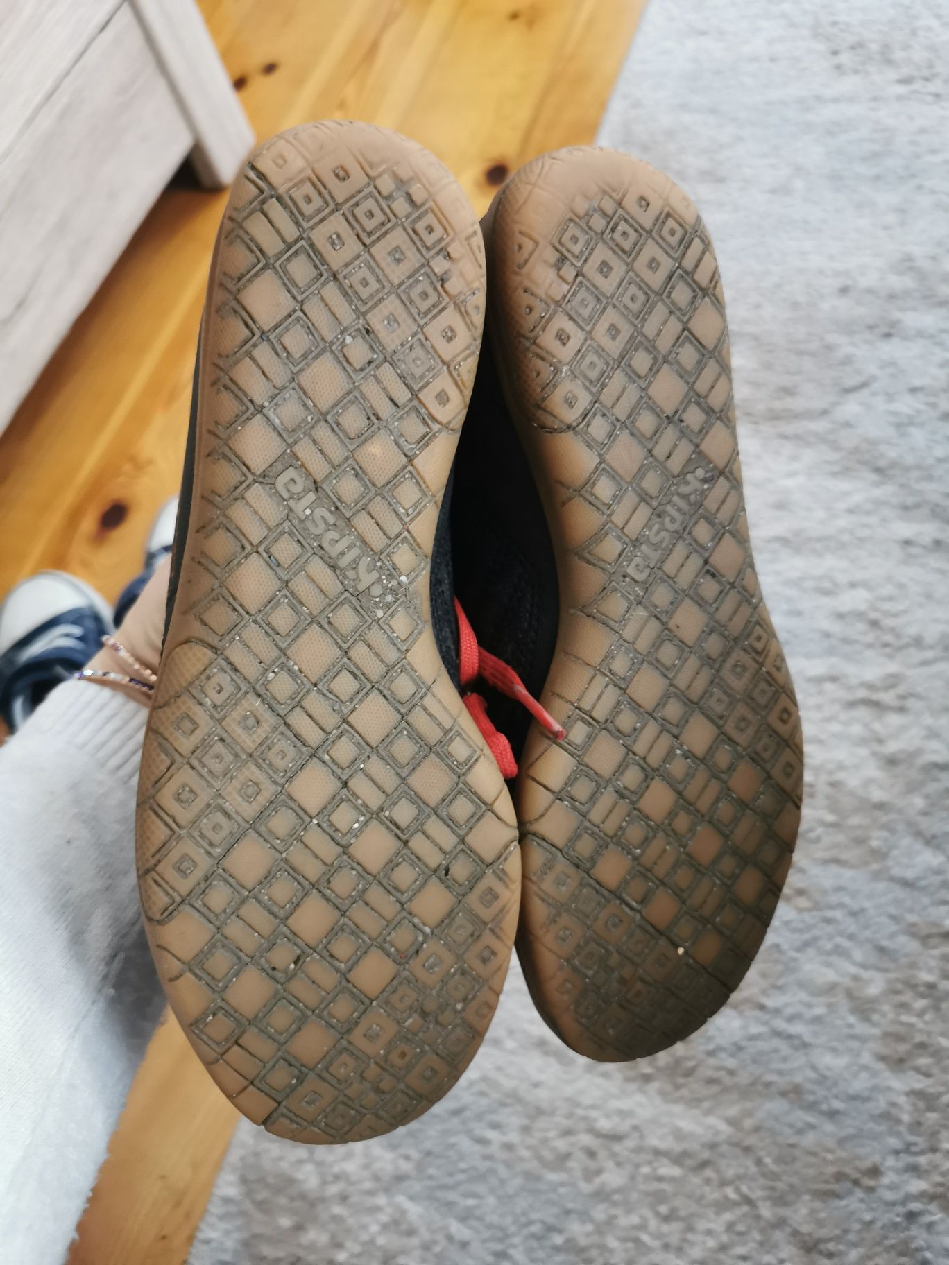 Trampki, buty sportowe, halówki kipsta 32