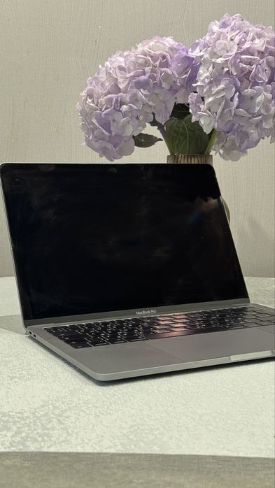 Apple MacBook Pro 13 2017, Core i5, 128Gb