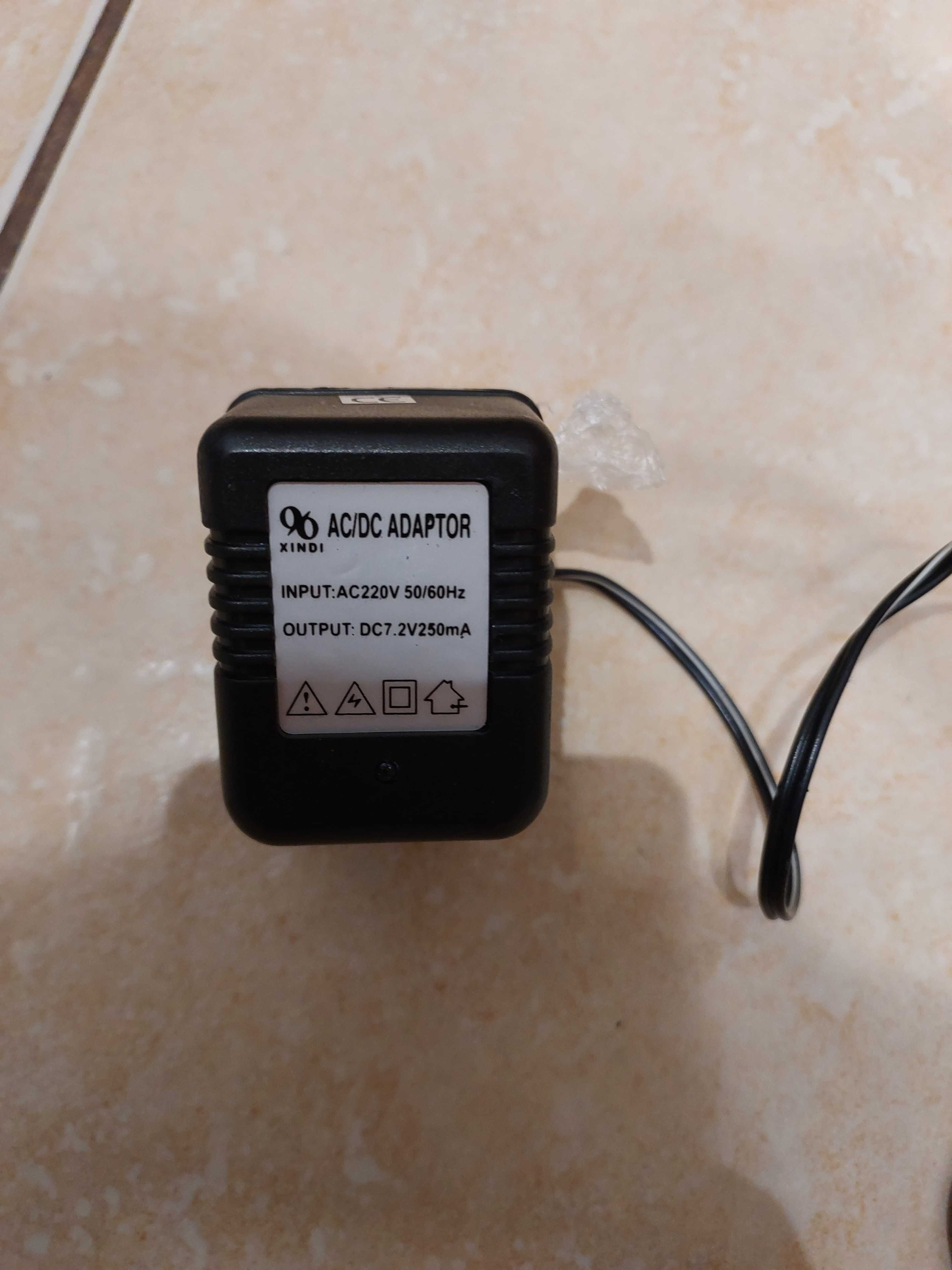 Adapter AC/Dc 220V
