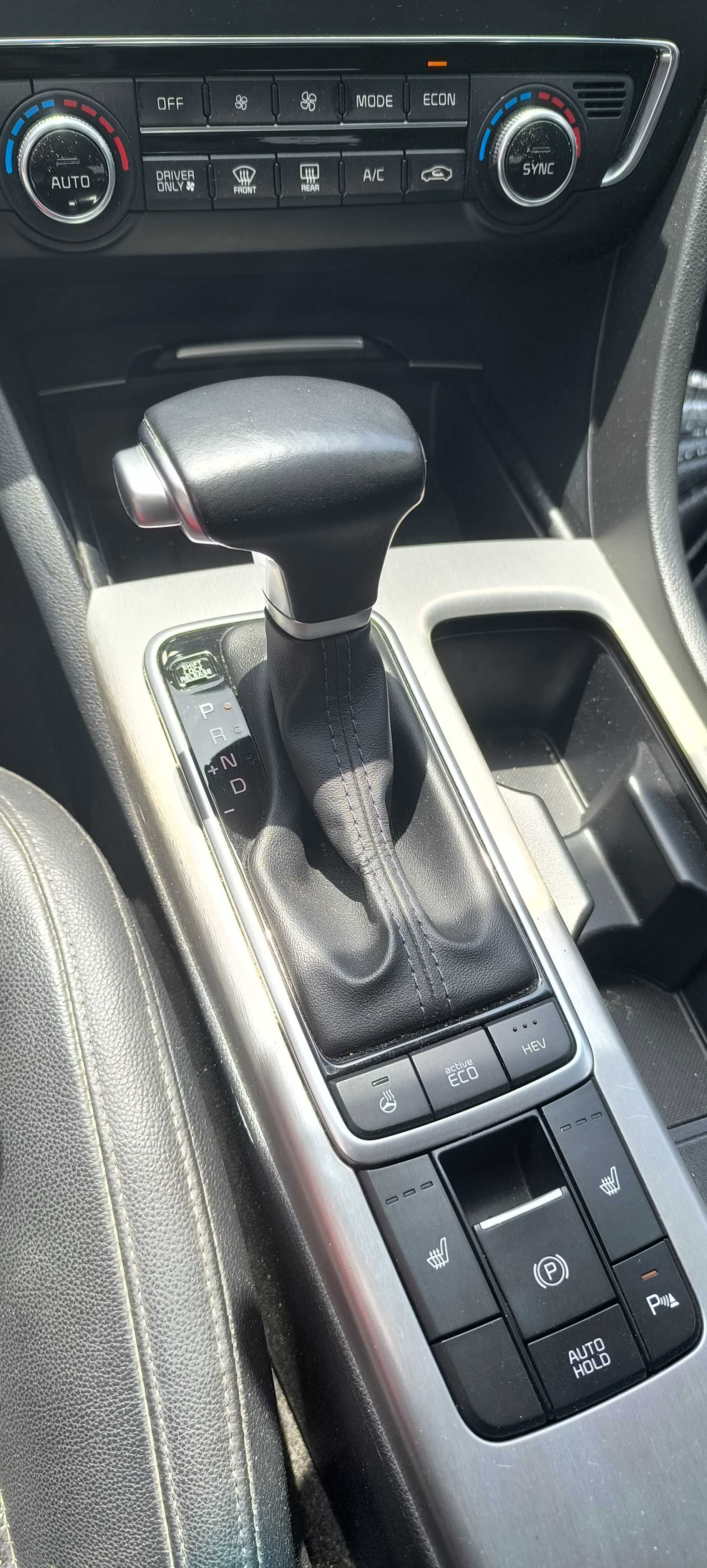 KIA Optima sw 2.0 cvvt Phev