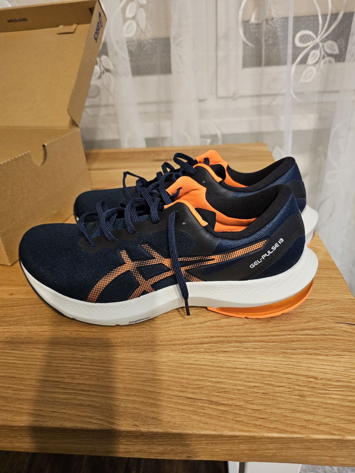 ASICS Buty męskie sportowe GEL-PULSE 13 r. 43,5