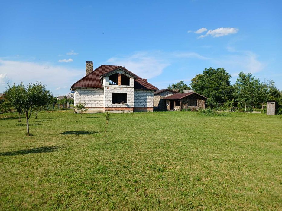 Продаж 3-кім. будинку 110 м.кв., в. Миру с. Стриганці