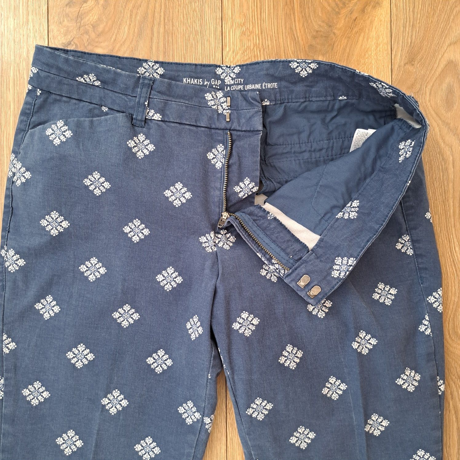Spodnie damskie wzory 40 GAP