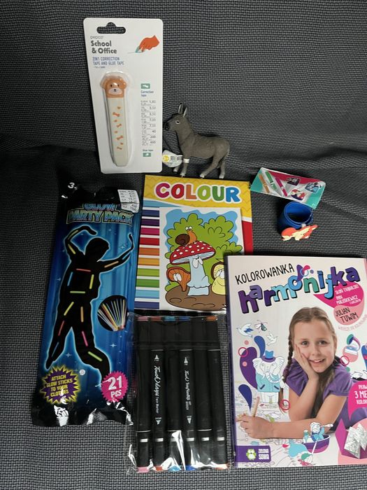 Zabawki dla dziecka 3-5 lat, kolorowanki, markery itp, wszystko nowe