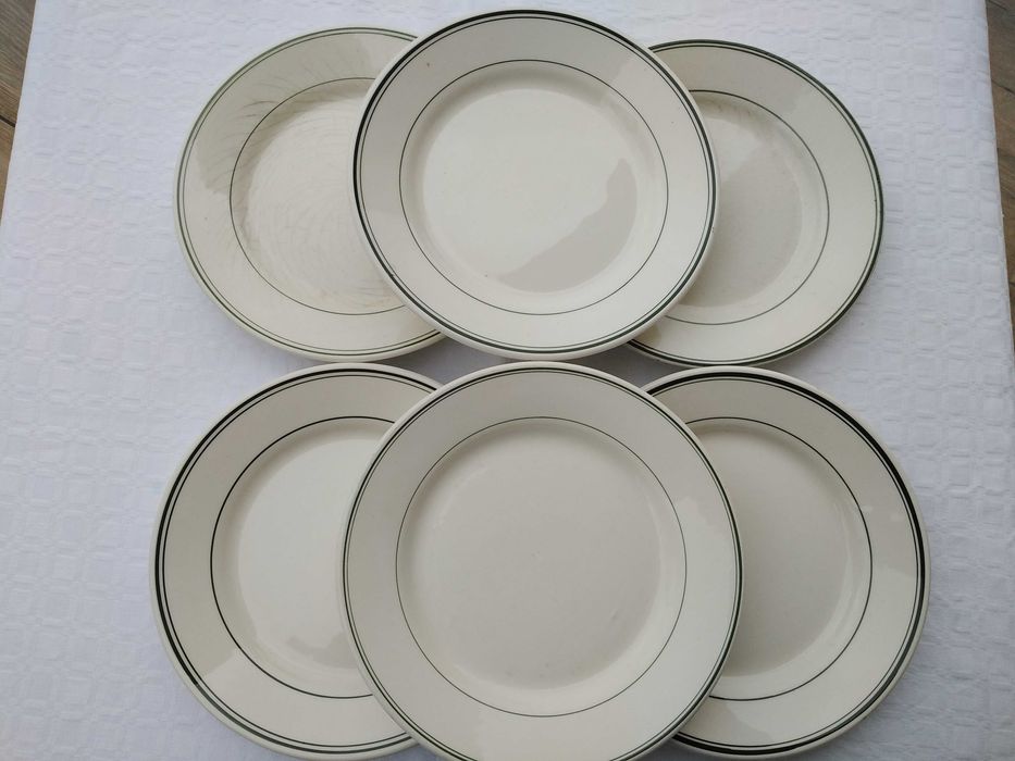 5 Pratos Rasos Faiança Sacavém