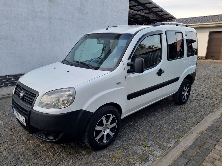 Fiat doblo оригінальний пасажир 1,3 2015р у відмінному стані.