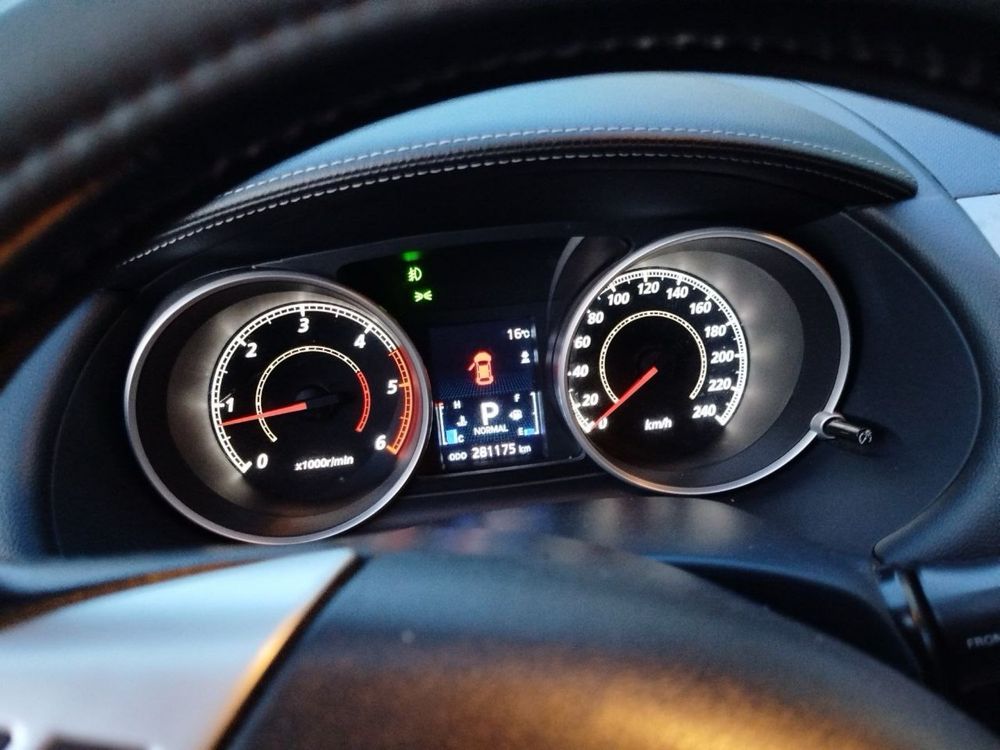 Mitsubishi outlander 2010 AUTOMAT(cr-v,asx,)