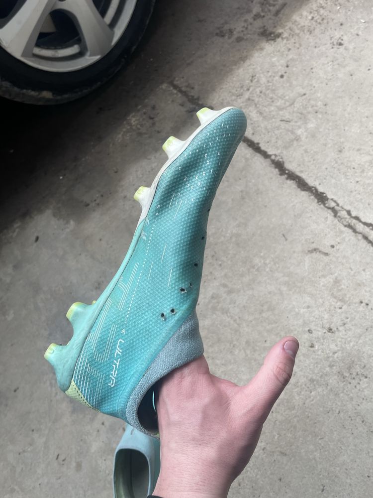 Продам бутси Puma 44 розмір