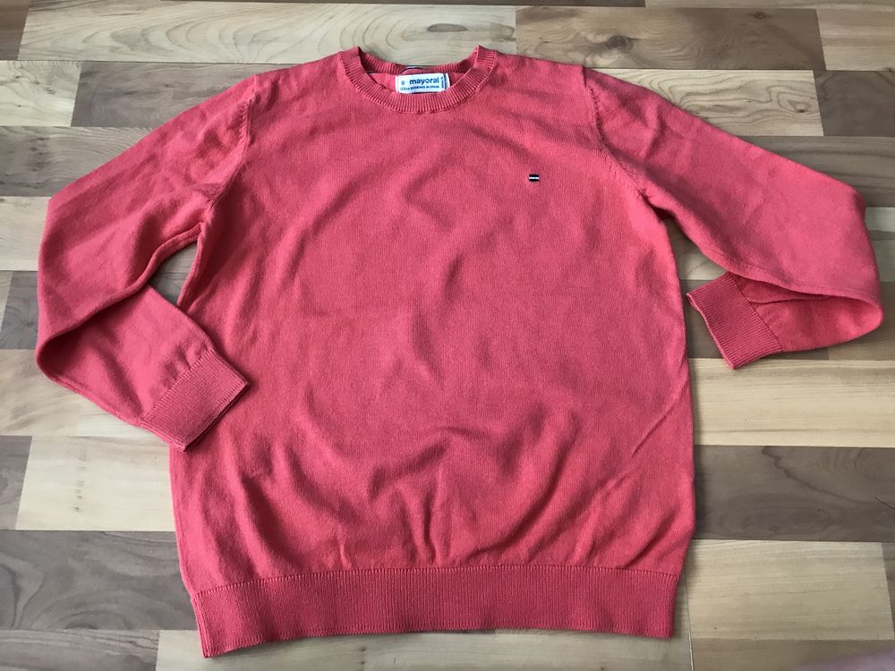 Super sweterek dla chłopca marki Mayoral r.128 jak nowy