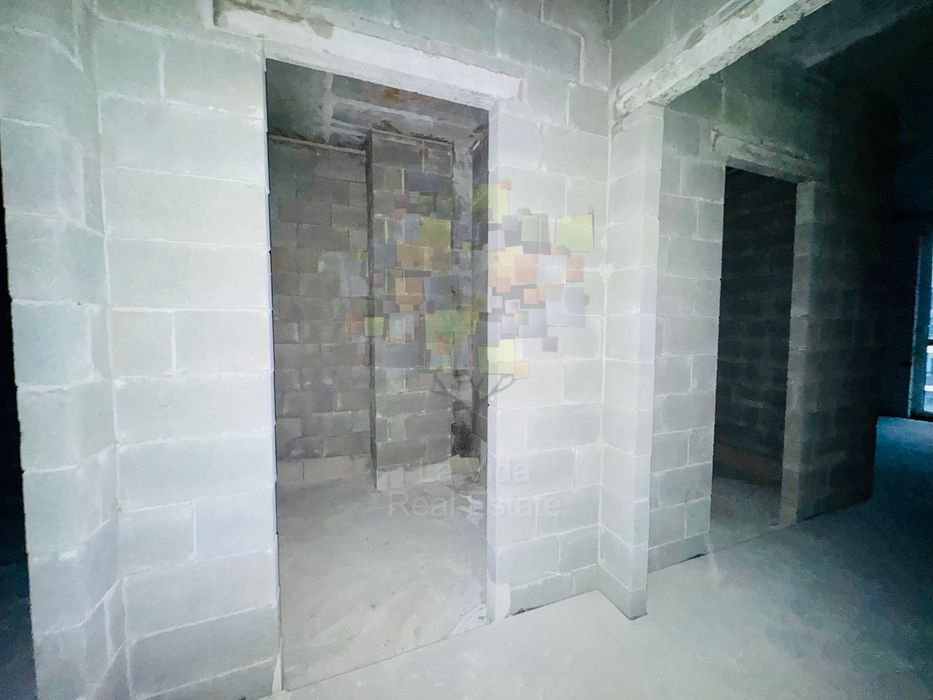 Без комісії/Продаж 2к квартири/ 67 м2/Без ремонту/Файна Таун