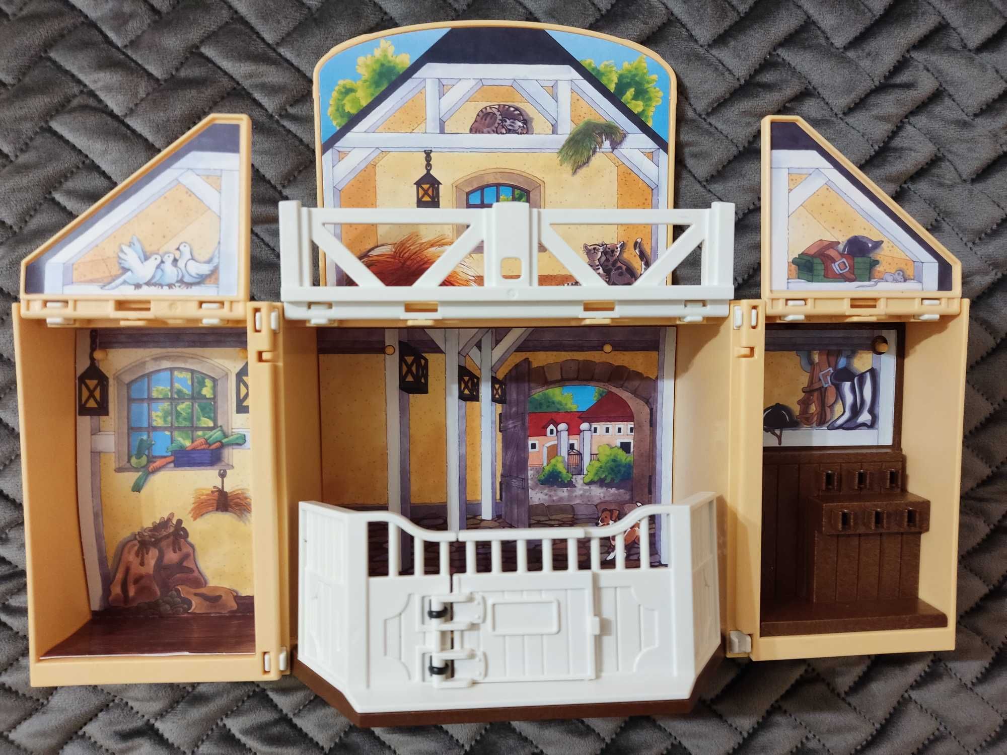 Игровой набор Playmobil - Замок, Конюшня, Загон
