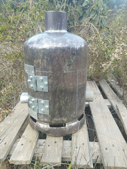 Fogão / Salamandra / stove artesanal, feito de uma botija de gás.