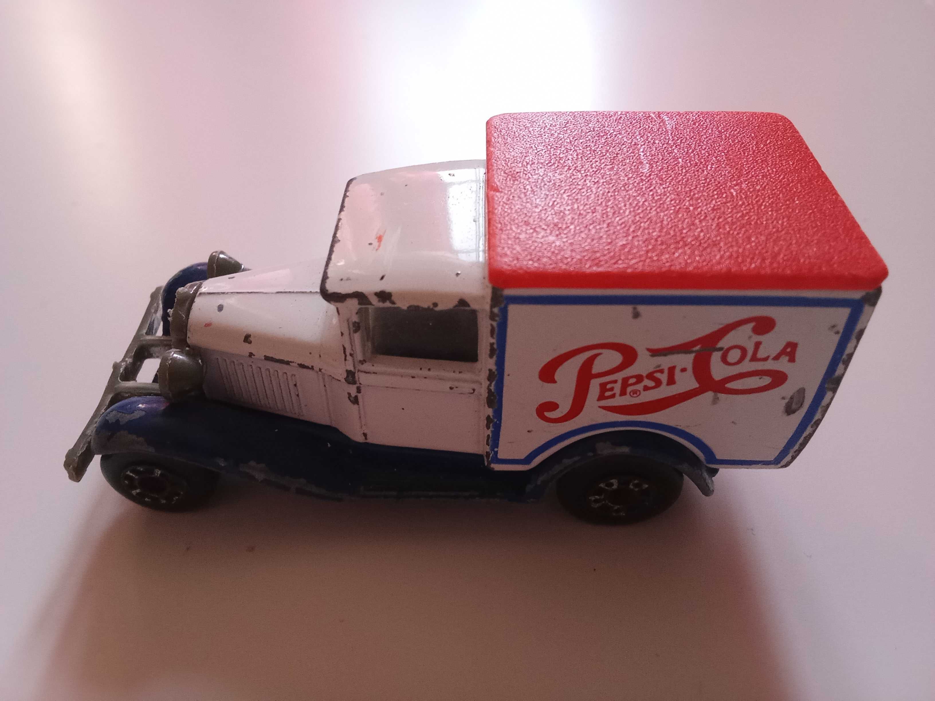 Pepsi       Cola