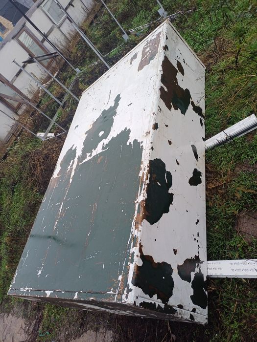 Шафа для інструментів