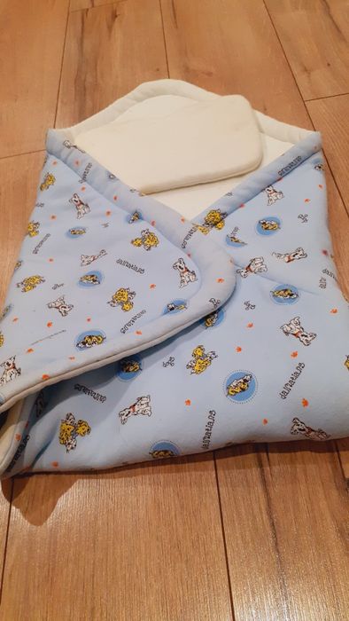 Becik gruby stary wzór używany dla chłopca