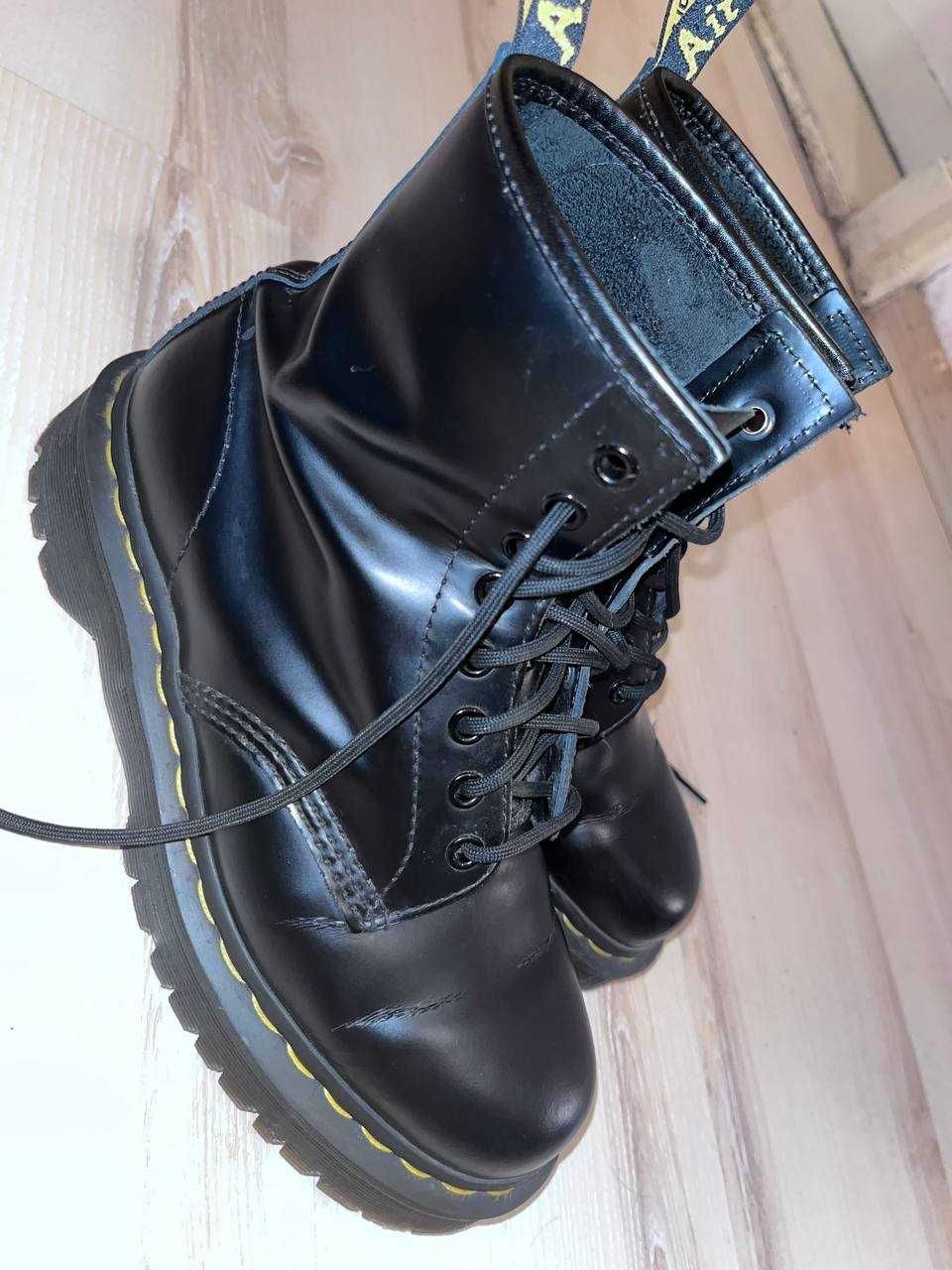 Dr. Martens Jadon — Black Polished Smooth