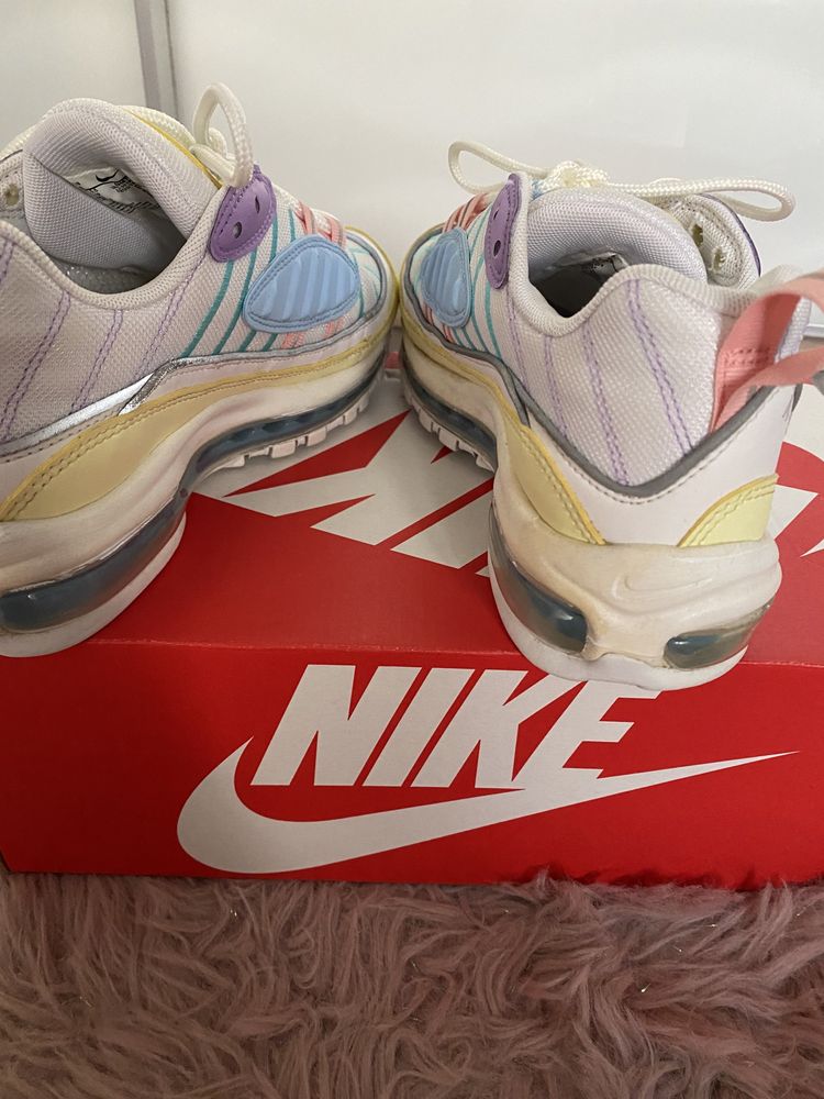 Buty Nike Air max 98 w rozmiarze 39