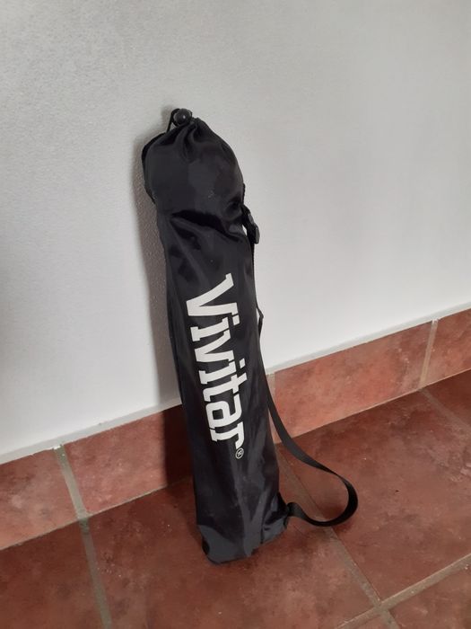 Tripé ajustável c/ nível