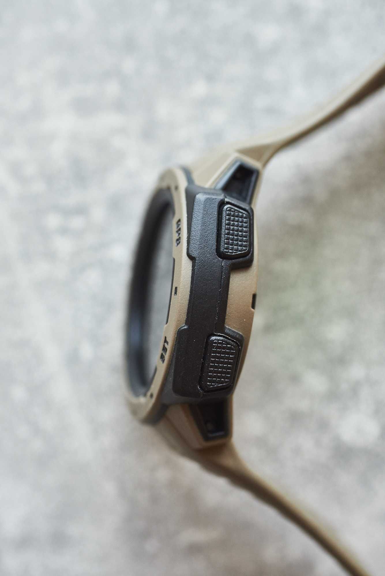 Garmin Instinct Tactical desert тактичний gps компас