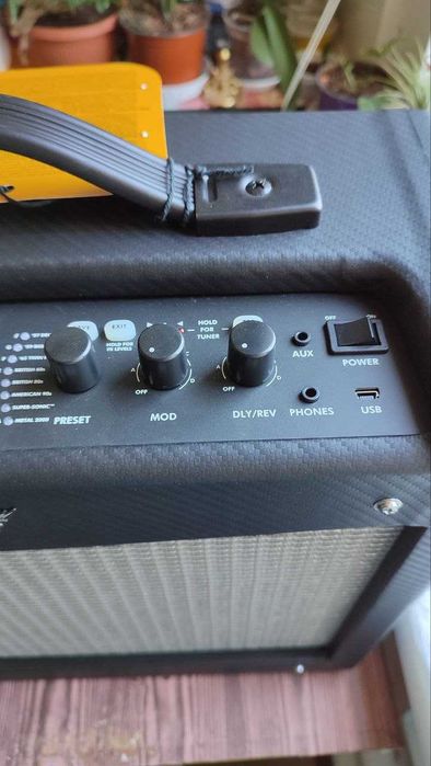 Гітарній комбік FENDER Новый