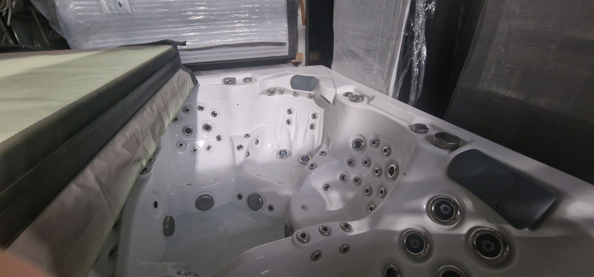 Jacuzzi ogrodowe infinitas MB 500 €19900€