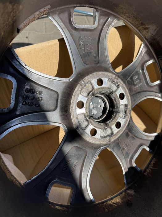 Alufelga Ford KUGA ESCAPE 5x108 7,5 J x 18 ET 52