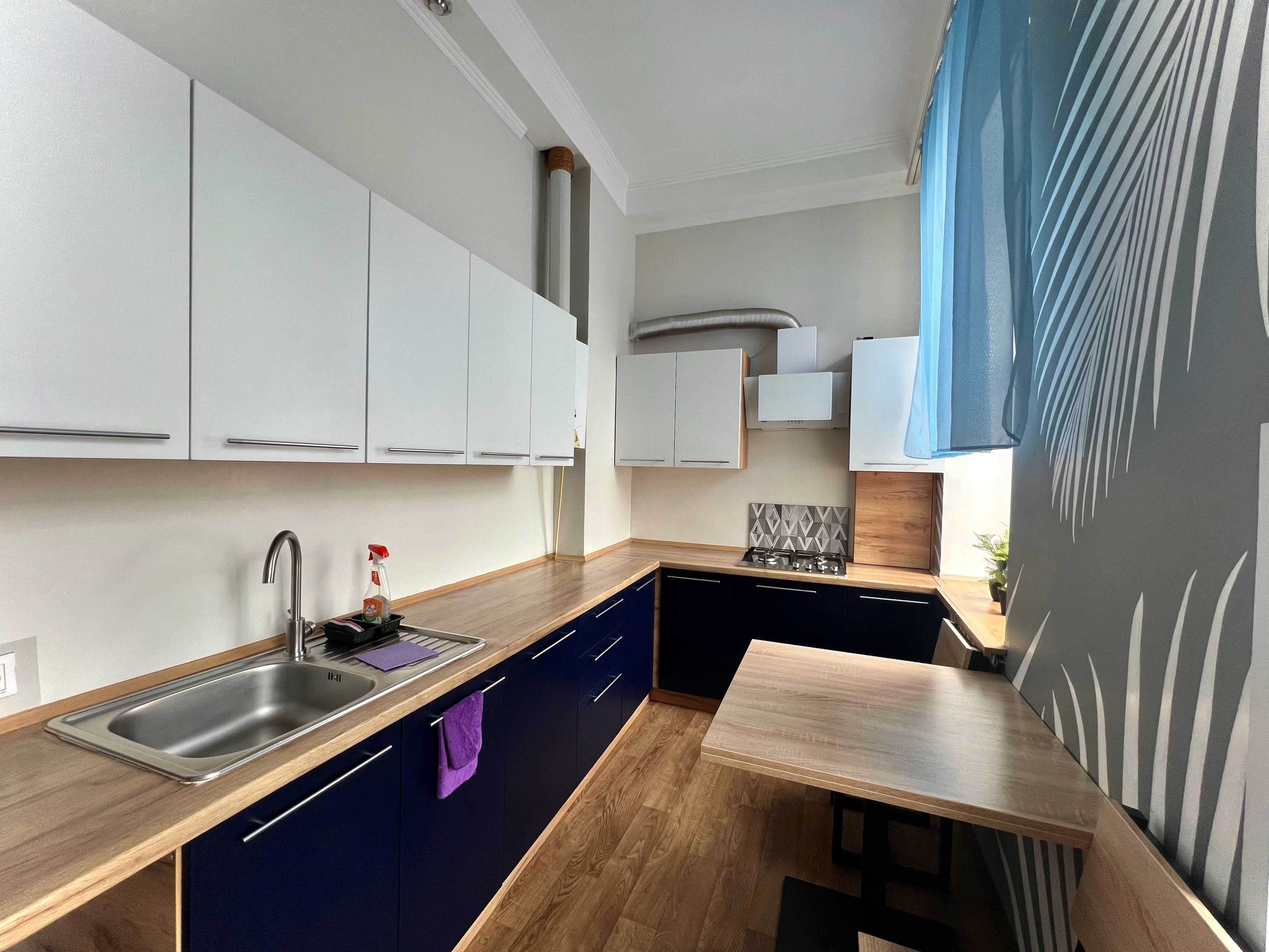 VIP hostel in the center of Kyiv / Молодіжний хостел в центрі Києва !